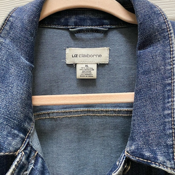 Liz Claiborne denim jacket - Picture 3 of 3